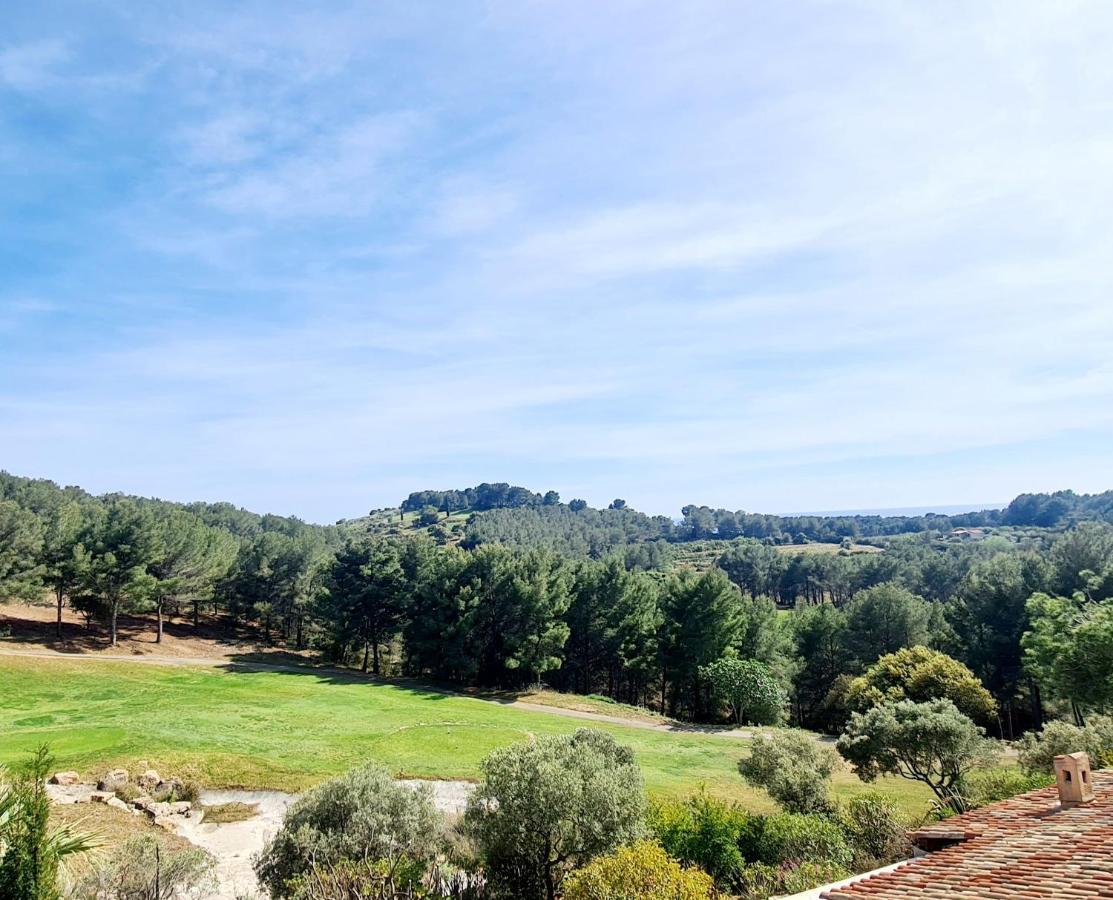 Villa Dans Cadre D'Exception - Golf, Piscine Et Tennis Prive Saint-Cyr-sur-Mer Bagian luar foto