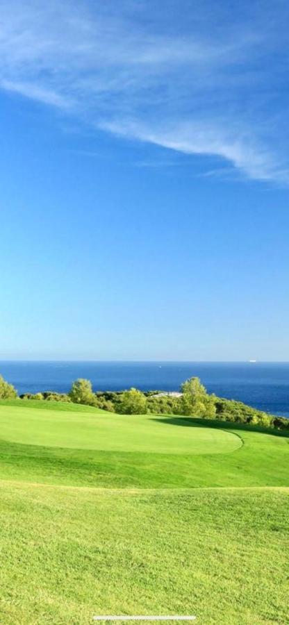 Villa Dans Cadre D'Exception - Golf, Piscine Et Tennis Prive Saint-Cyr-sur-Mer Bagian luar foto