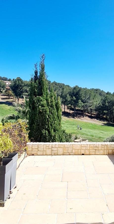 Villa Dans Cadre D'Exception - Golf, Piscine Et Tennis Prive Saint-Cyr-sur-Mer Bagian luar foto
