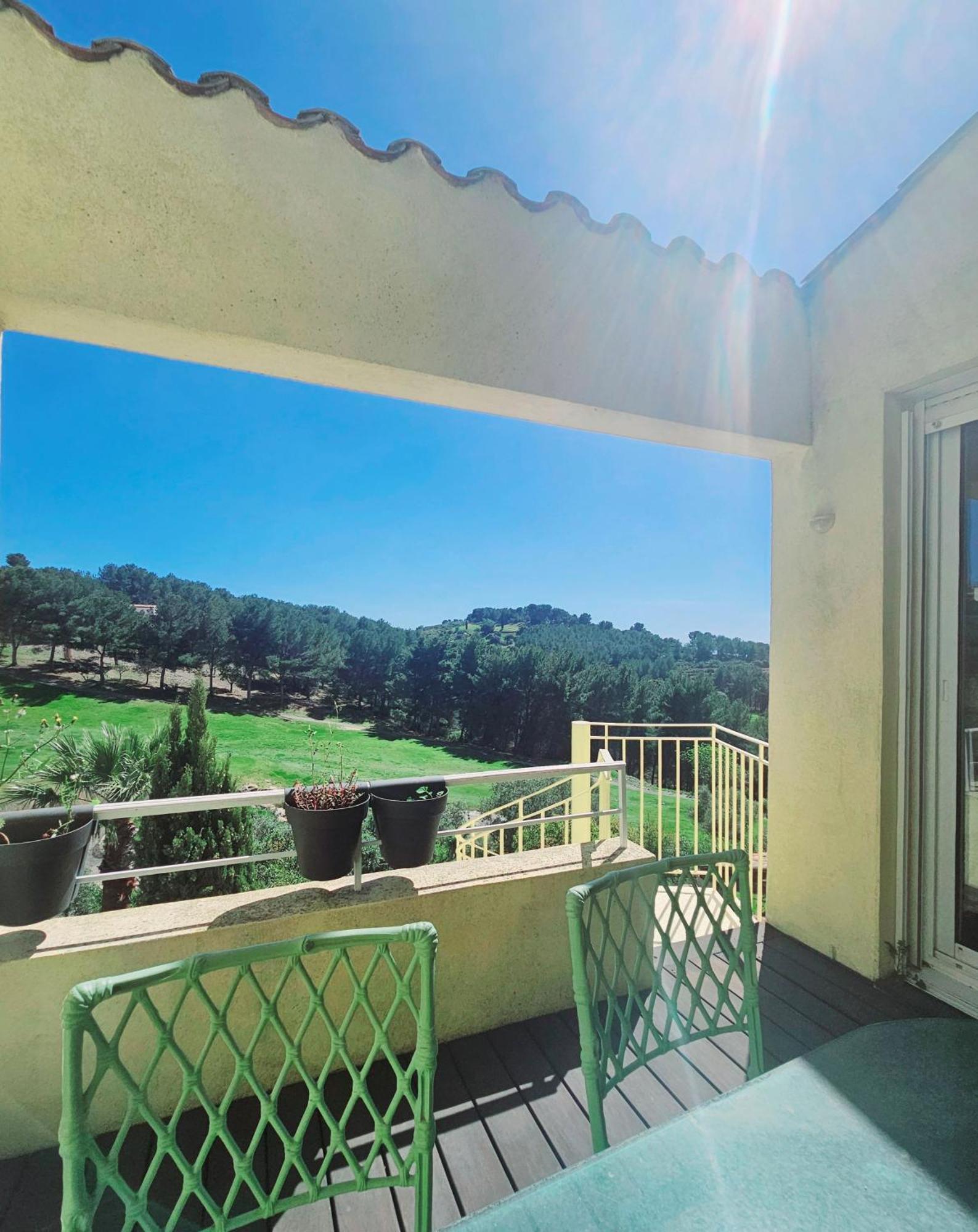 Villa Dans Cadre D'Exception - Golf, Piscine Et Tennis Prive Saint-Cyr-sur-Mer Bagian luar foto
