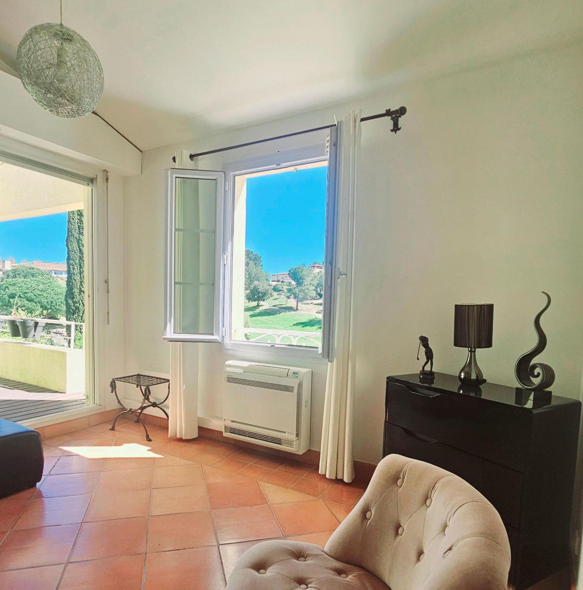 Villa Dans Cadre D'Exception - Golf, Piscine Et Tennis Prive Saint-Cyr-sur-Mer Bagian luar foto